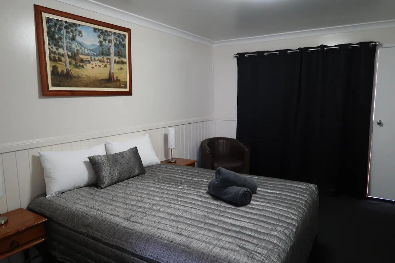 Charleville Waltzing Matilda Motor Inn 3*,  Australie