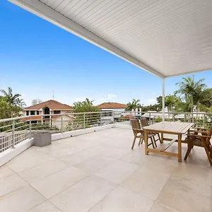  Holiday home Luxury Alex Beach Australia